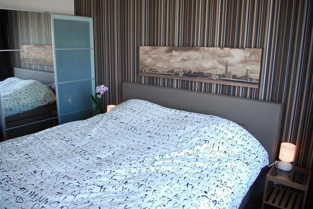 Apartment View Of Antwerpen Rom bilde
